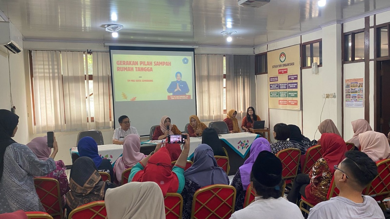 Rapat Koordinasi PKK Kota Semarang Bahas Program Pemberdayaan Masyarakat